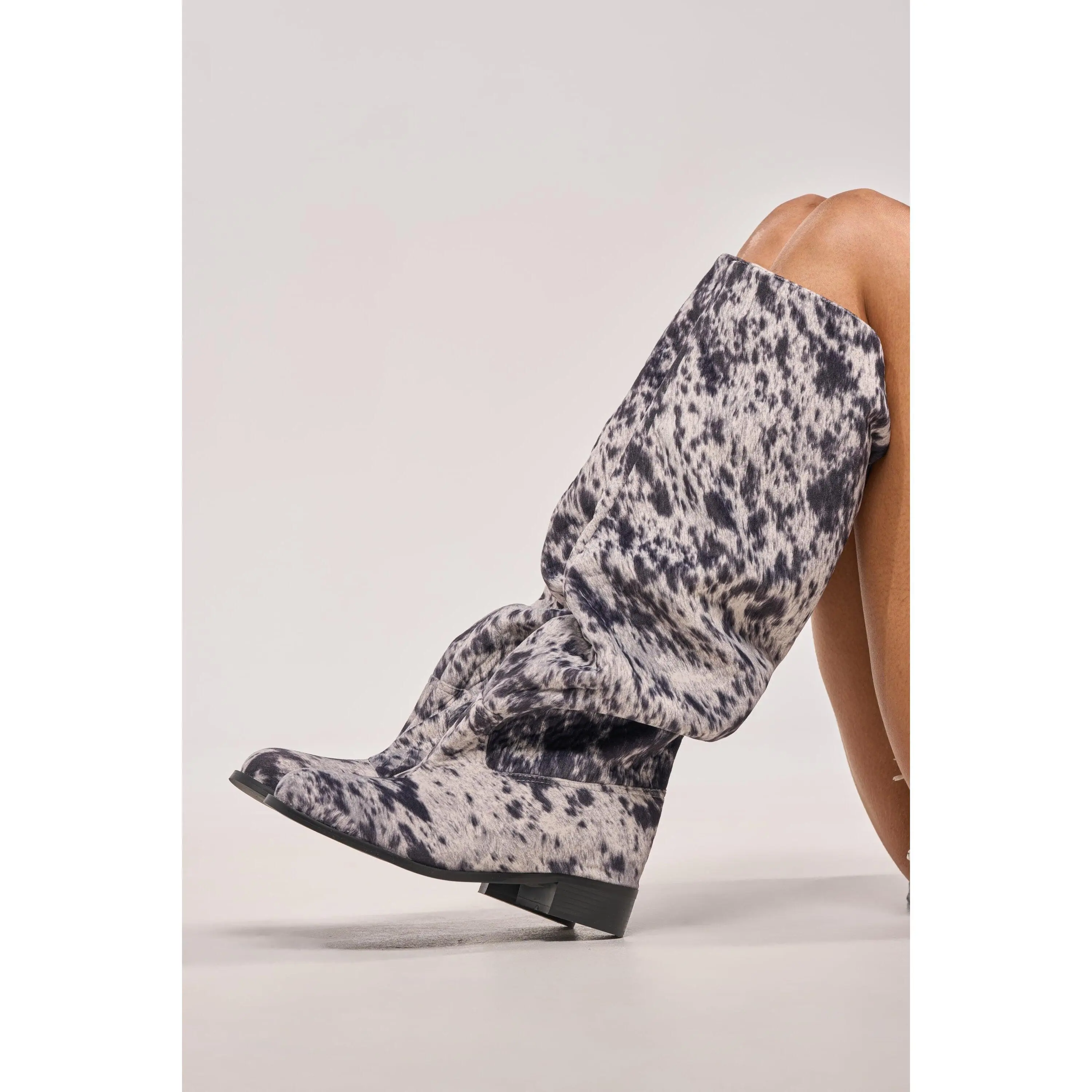 AZALEA WANG CANDACE BLACK AND WHITE SPECKLED FLAT BOOT