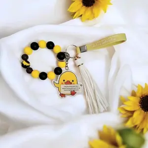 Cutie Duck Keychain Bracelet with High-Quality Materials Adorable Design Perfect for Keychain or Bracelet Collection