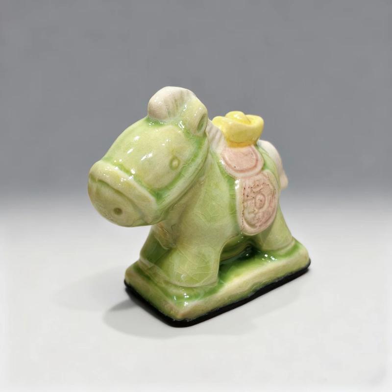 Handmade Chinese-Style Ceramic Green Horse Figurine - Wizard of Oz Lucky Art Desktop Decor