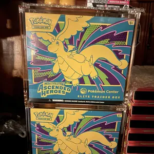 Stackable Acrylic Display Case, Compatible with Etb High-Quality Rectangular Storage Box, Magnetic Closure Design, Transparent Durable Organizer, Gamer