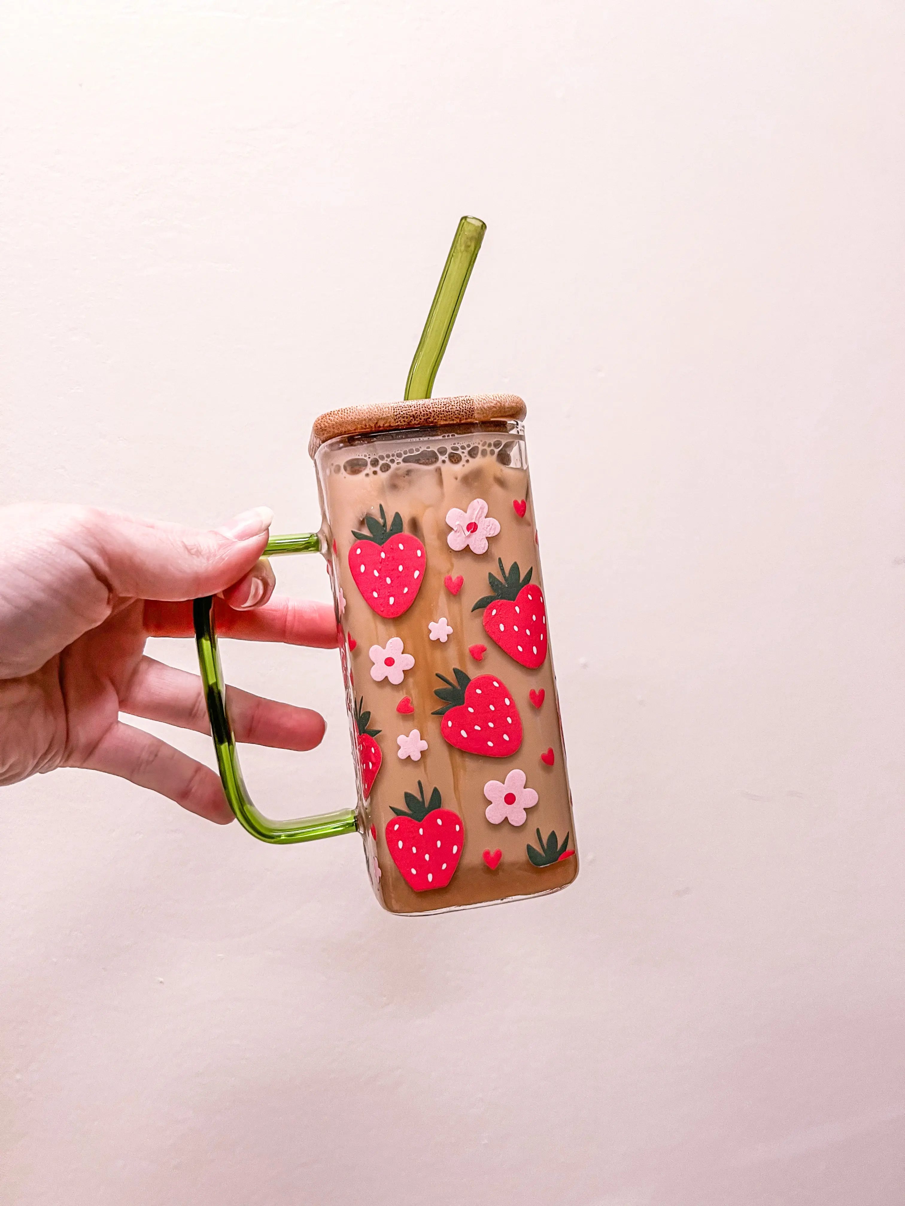 Strawberry Square Glass 14oz Strawberry Square Glass 14oz