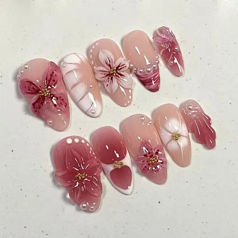 Sweet Floral Pearl Makeup Palette, Elegant European-Inspired Design, Detachable Nail Art Set, Nail Art Products, Flower Nails, Decorative Nails, Perfect Gift for Her, 30 Pieces Included