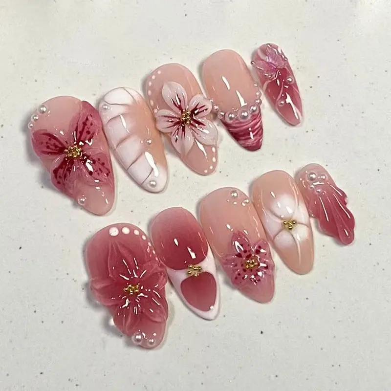 Sweet Floral Pearl Makeup Palette, Elegant European-Inspired Design, Detachable Nail Art Set, Nail Art Products, Flower Nails, Decorative Nails, Perfect Gift for Her, 30 Pieces Included