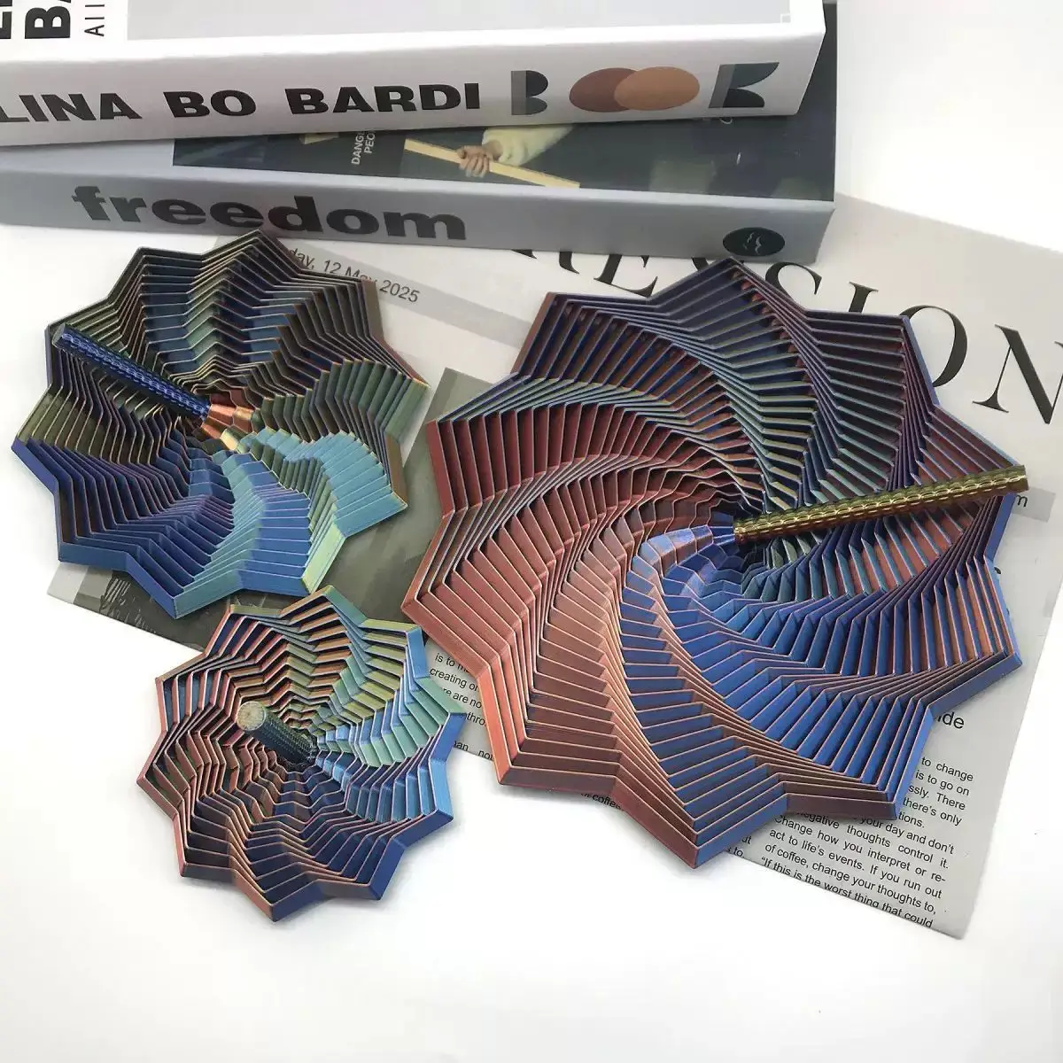 3D Printed Star Fidget Toy with Handle for Dual Sensory Experience Sight and Sound Hypnotizing Visual Stress Relief Fidgeting Accessory Relaxation Sti