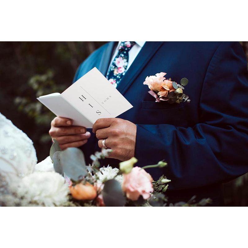 Modern Wedding Vow Books His and Hers - Bride and Wedding Notebook with 28 Pages - 5,9" x 3.9"- Great for Vow Renewal - Bridal Shower Gifts – Booklet - Bonus Time Capsule Love