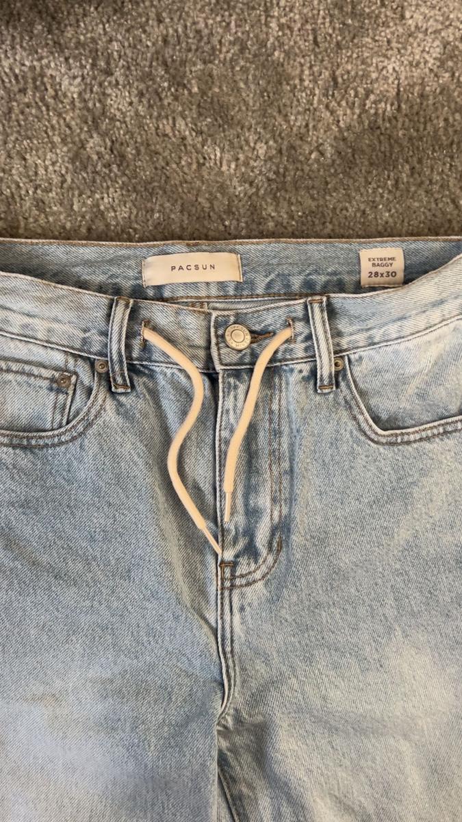 Item: LIGHT INDIGO, 28W X 30L