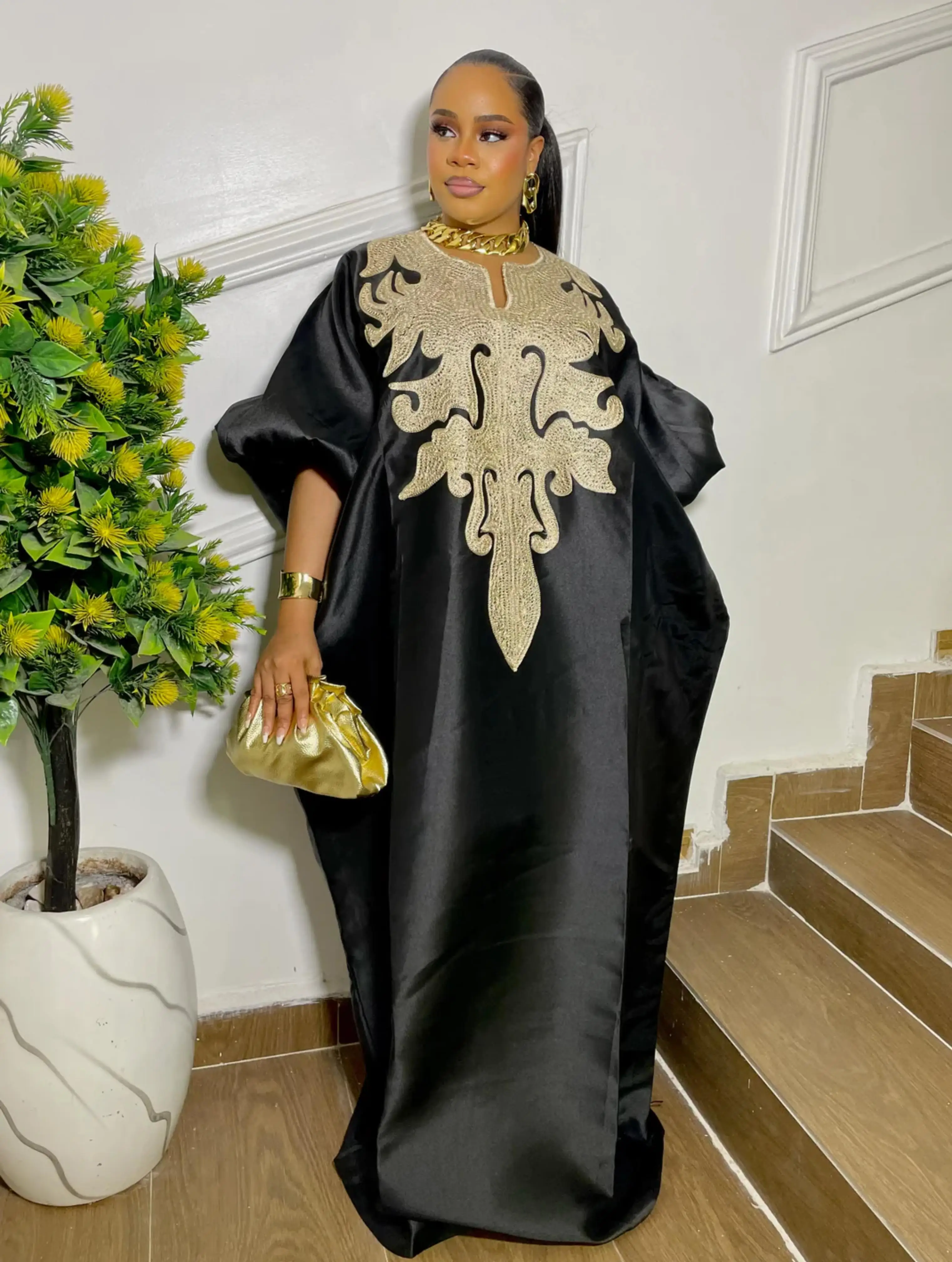 ROYAL EMBROIDERED BUBU (BLACK)