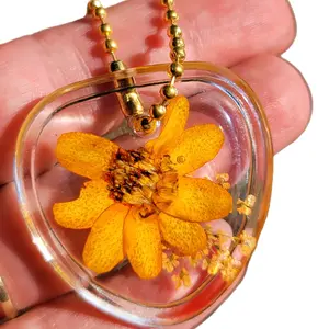 Resin Handmade Pressed Flower Keychain keys