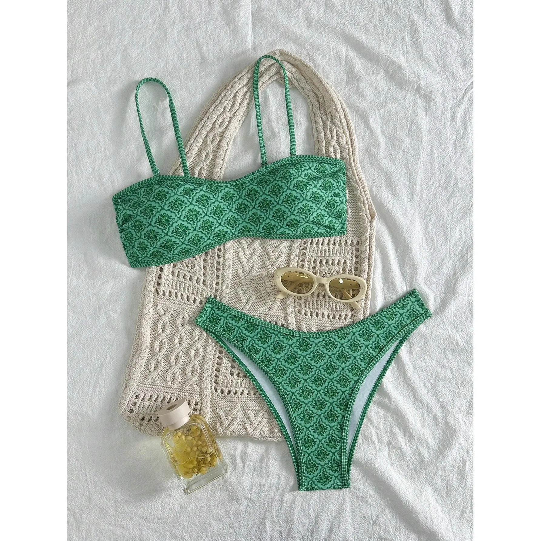 Two Pieces Of Women's Green Print Paired With Flat Chest Bikini, Detachable Shoulder Strap Suitable For Vacation Photography