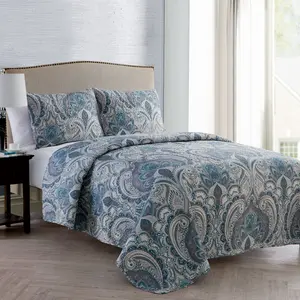New Damask Quilt Set, 3-Piece Bedding with Matching Shams, Lightweight, Breathable & Cool Bedspread (Lawrence Blue, King)