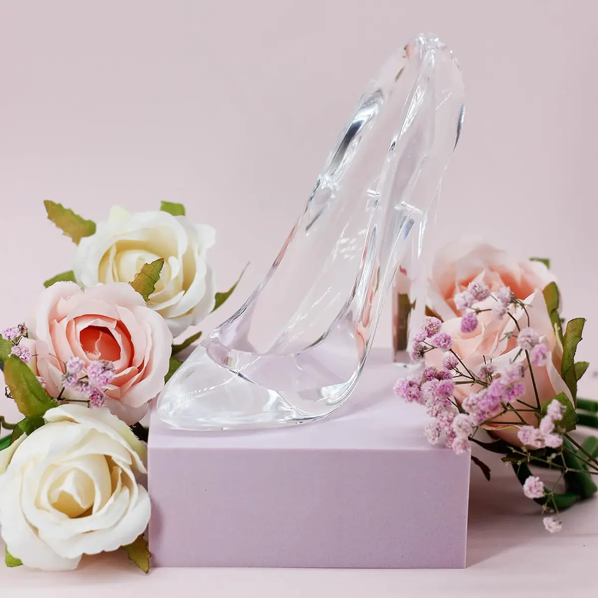 Crystal Shoe Decor, Transparent Acrylic High Heel Statue Sculpture, Home Decor Sculptures, Elegant Home Wedding Decoration, Perfect Desk Ornament, Stylish Church Display, Chic Home Accents, Modern Home Decoration, Decorative Home Ornament