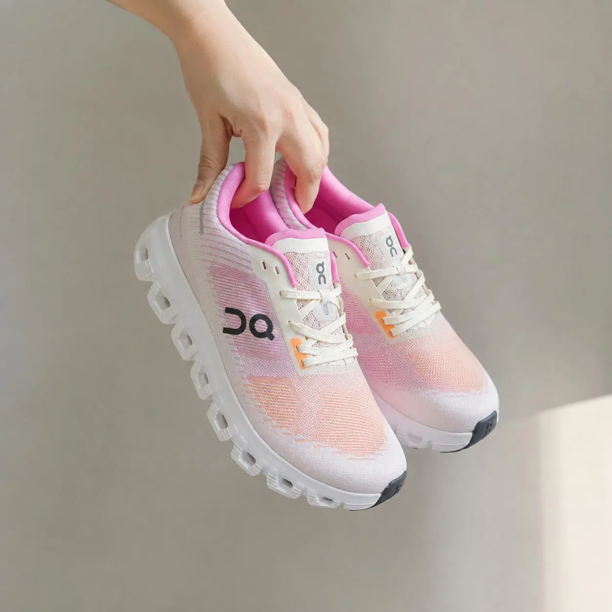 Lightweight Running Shoes Breathable Knit Sneakers Cushioned Trainers for Walking Fitness and Daily Wear