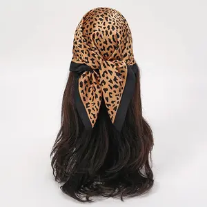70x70cm Satin Scarf Silk Feeling Square Neckerchief Lightweight Smooth Scarf Fashion Women Apparel Accessories Elegant Commute Shawl Leopard Pattern Scarf Trendy Chic Small Shawl Stylish Clothing Accents Holiday Gift for Her Bandana 50g