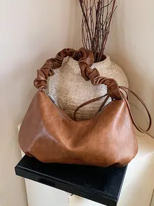 Fashionable and trendy women's bag, Handbag Sling Bag, Hand Shoulder Bag, exquisite retro style, simple and personalized, with a large capacity zipper opening suitable for commuting, shopping, dating, gatherings, outings, photography and other occasions.