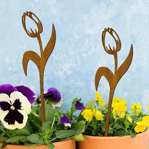 Rusty Tulip Metal Garden Stakes, Rustic Floral Iron Decor, Perfect for Courtyards, Pots, Patios, Outdoor Lawn Decoration