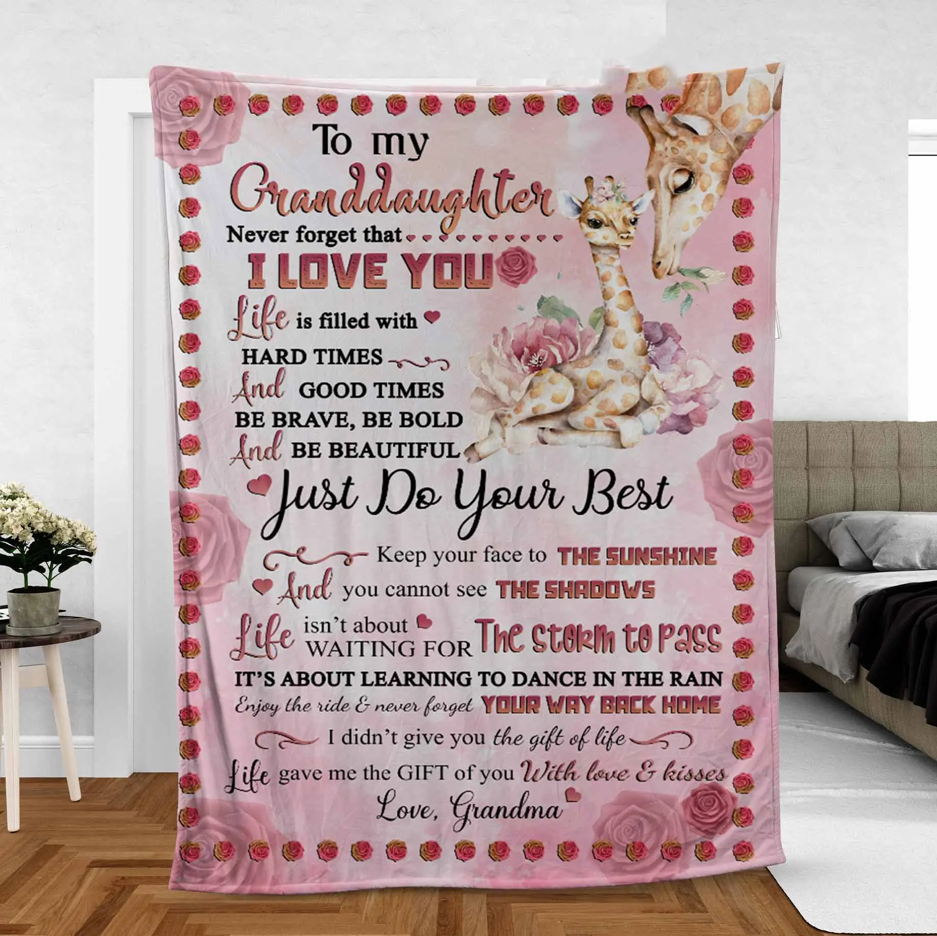 Modern Print Giraffe Fleece Sherpa Blanket for Daughter and Granddaughter - Soft and Cooling Material - Christmas blanket