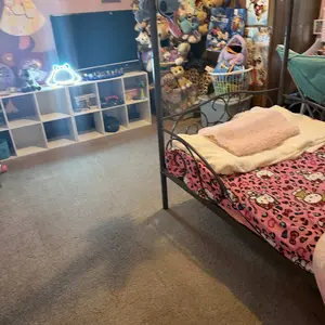 review image 0