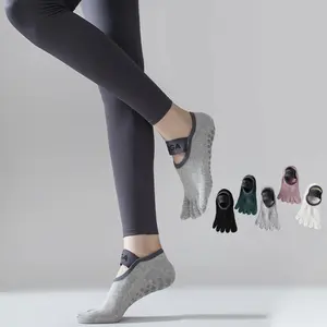 2 Pairs of Five-Toe Color-Blocked Socks for Women, Non-Slip Yoga Socks with Toe Separation and Anti-Skid Dots, Fitness and Pilates Sports Socks
