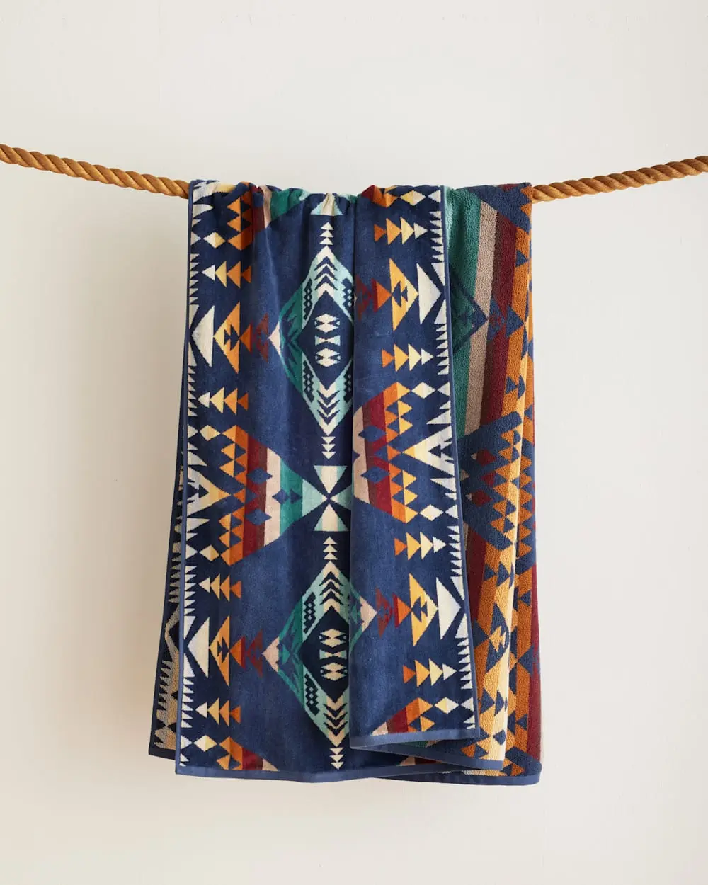 PENDLETON DIAMOND PEAK SPA TOWEL