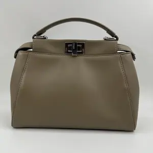 Pre-owned FENDI leather tote shoulder/handbag