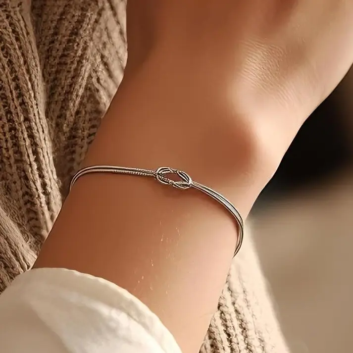 Love Knot Bracelet-Infinity Snake Chain Bracelet -Silver Stainless Steel Love Knot Friendship Bracelets Petite Knotted Pair Bracelets Minimalist Bangle Anklet Wrists for Mother's Day, Birthday, Christmas