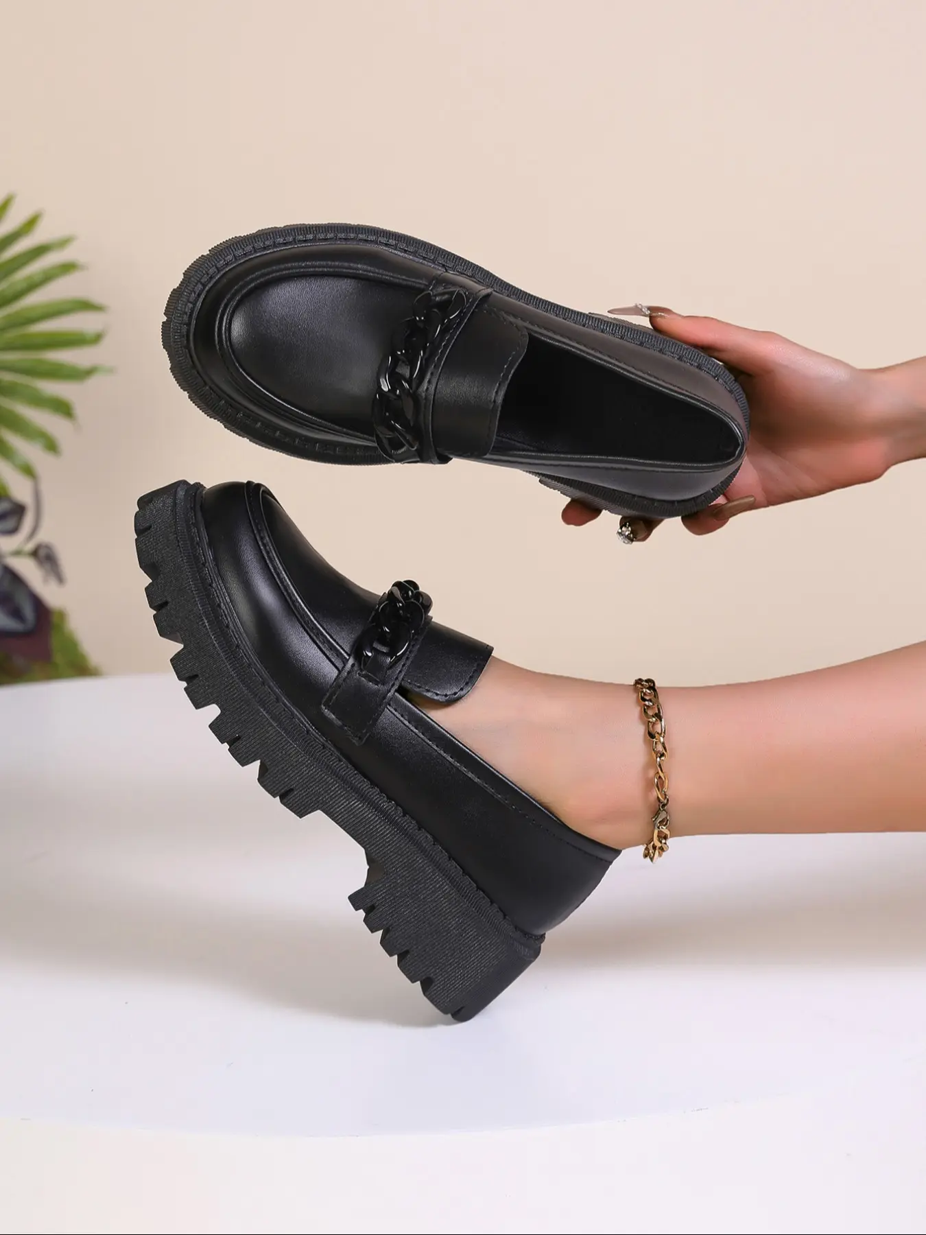 New PU Leather Loafers for Women, Thick Sole Anti-Slip Casual Shoes, Commuter Shoes, Vintage British Style Platform Flats All Seasons