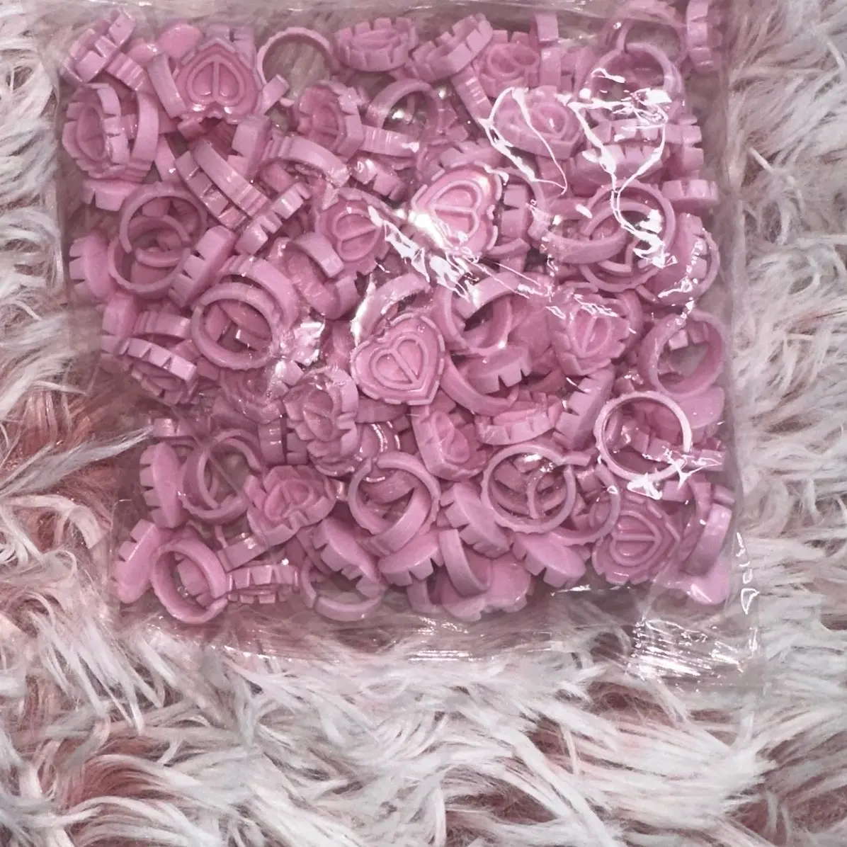 Glue rings