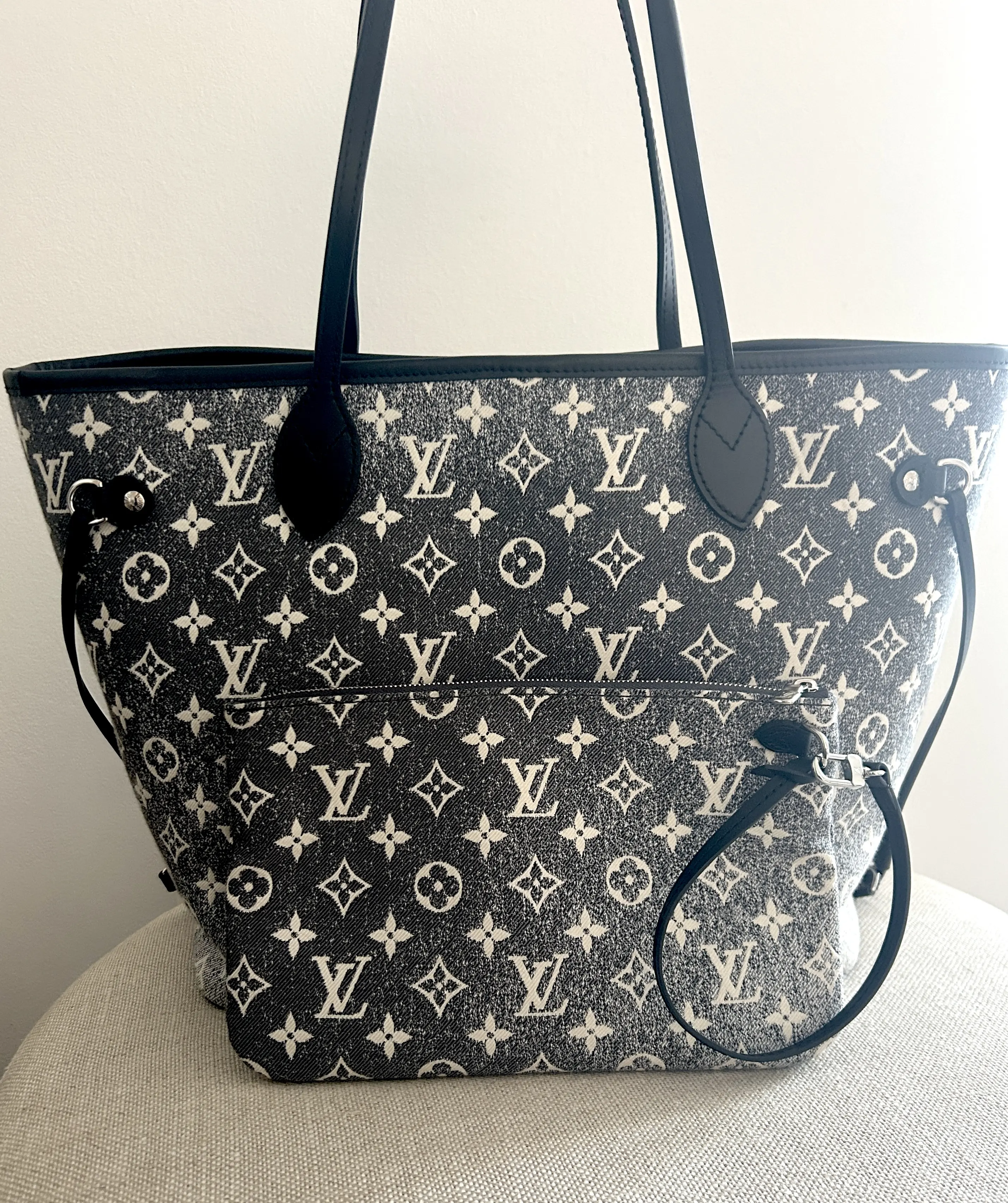 Pre-owned Louis Vuitton canvas Tote Bags Denim Jacquard Neverfull MM Gray/Black