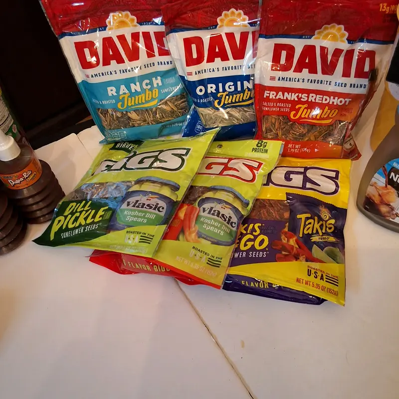 Trixie’s Scrumptious Treats Sunflower Seed 6 pack