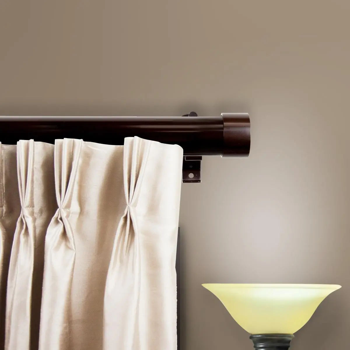 Classic Home Collin Adjustable Length Extendable Curtain Rod - 1.5 in. Diameter, 66-115 in. Extension, Cocoa Finish, Window-Dressing Hardware Curtain Rod Holder