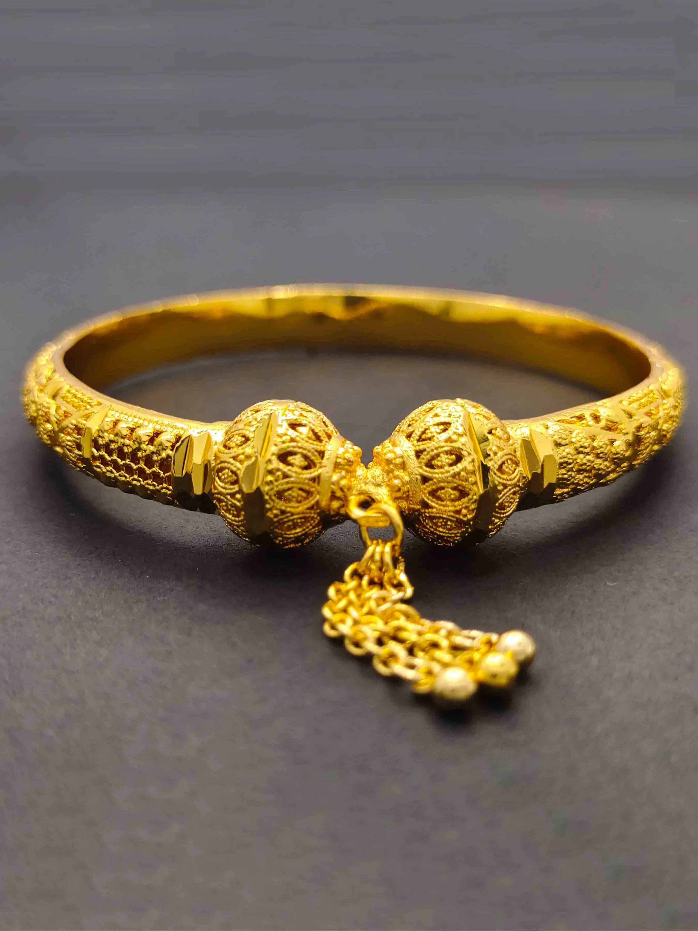 Luxury Gold Plated Copper Bangle Dubai Arabic Jewelry Wholesale Trendy Wedding Party Accessories Bracelet for Women Men Wedding Party Gift Trendy Stack Bangle