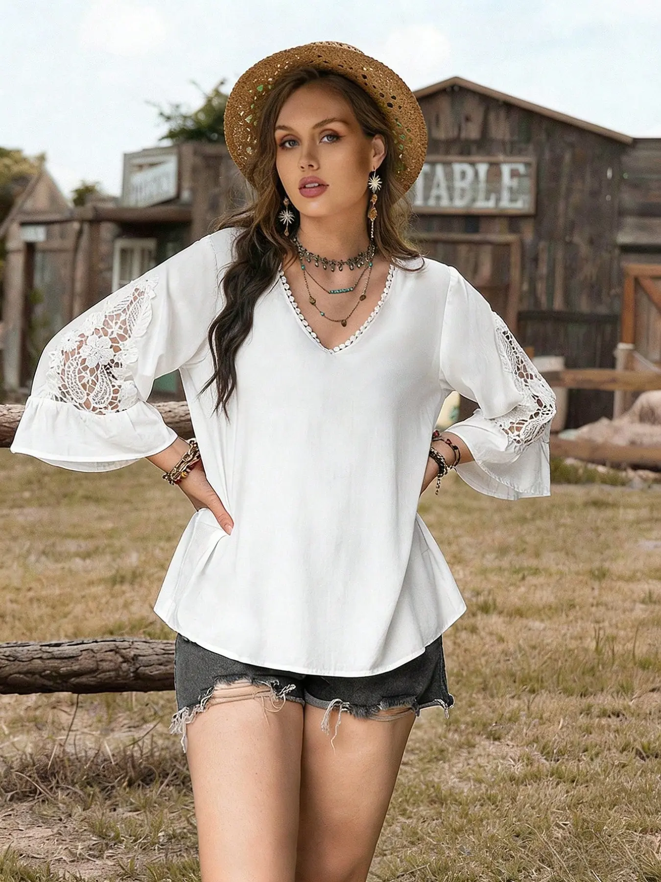 [Plus Size] Solid Color Contrast Floral Lace V Neck Blouses, Boho Clothing Blouse Casual 3/4 Sleeve Top for Spring & Fall, Women's Clothes for Daily Wear
