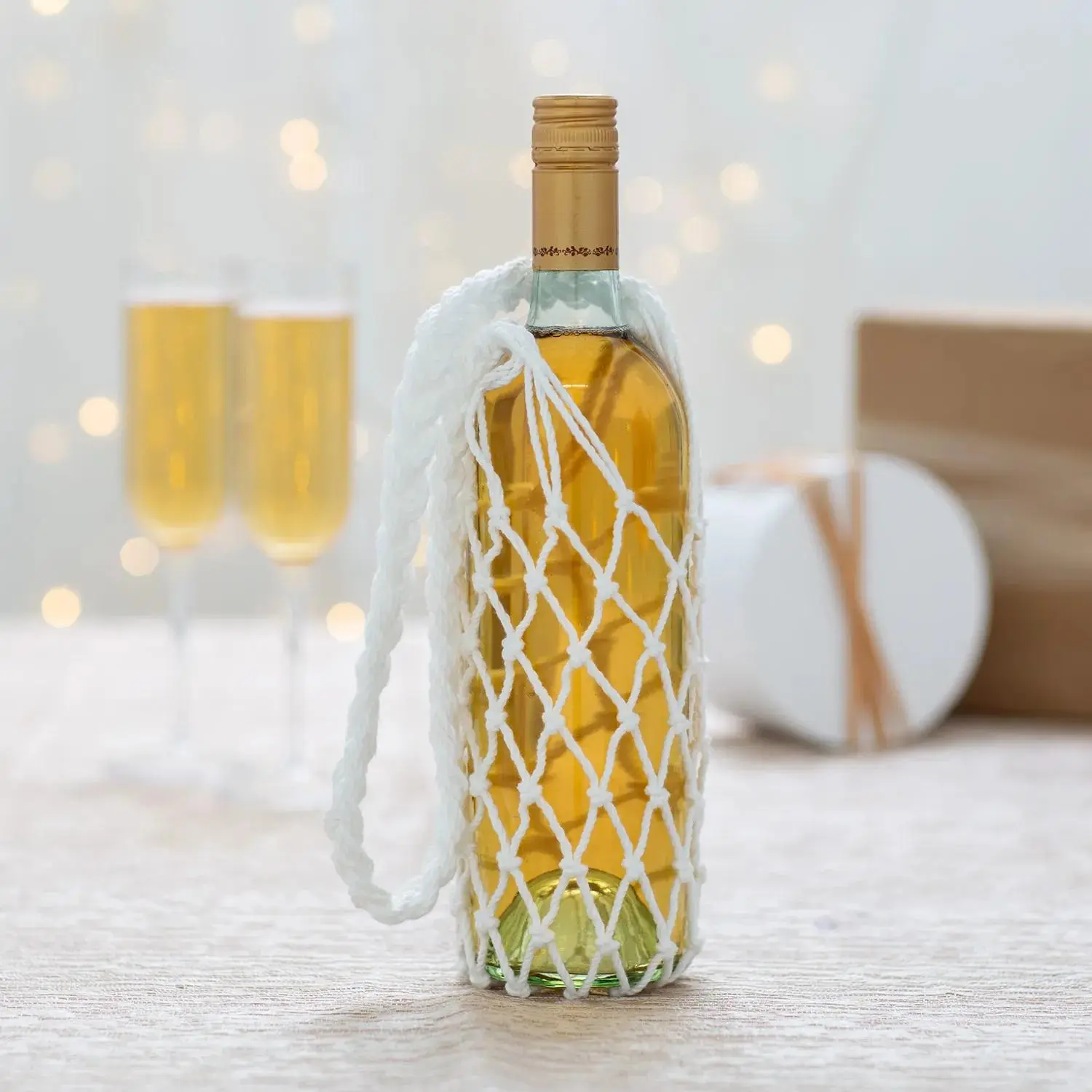 Macrame Water Bottle Bags, Set of 6 Boho Woven Drink Carriers with Rope Handles, Party Favors for Weddings & Bachelorette Wine Gifts, Macrame Bags, Multicolor, Bridal Shower, Wrap Bottle, Bottle Holder Men's Tote Bags