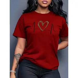 Stylish Leopard Print Heart Graphic Women's Short-Sleeve T-Shirt - 100% Polyester, Round Neck, Casual Fit, Machine Washable, All-Season Comfort