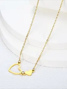 Light Luxury Double Heart Hollowed Out Necklace Made of Stainless Steel That Does Not Fade and Exudes A High-end Feel. It Is A Versatile Necklace for Daily Use