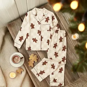 Matching Christmas pajamas for the whole family – Gingerbread Christmas pajamas for women, soft beige checked nightwear for the holidays