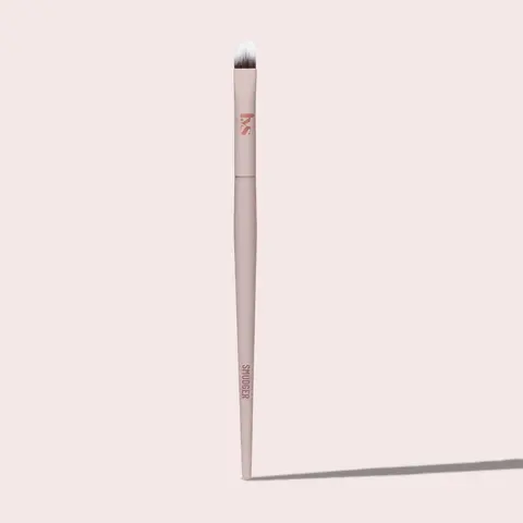 LYS Beauty Small Eyeshadow Smudge Brush - Professional Single Makeup Brush for Beauty & Personal Care, No Extra Accessories Included