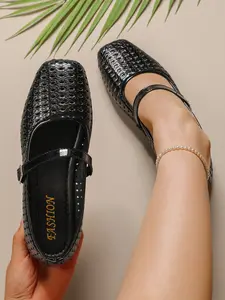 Women's Summer Sandals, Plain PU Leather Low Heel, Casual Style, Flat Sandal Shoes, Large Size Square Toe, Single Strap Hollow Out Shoes, Unique Sandals