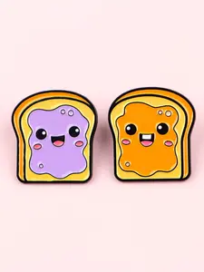 2pcs/set Cute Bread Toast Brooch , Zinc Alloy Badge, Fun Fashion Jewelry Accessory, Ideal for Backpacks and Clothing, All Seasons, Durable Metal Pins