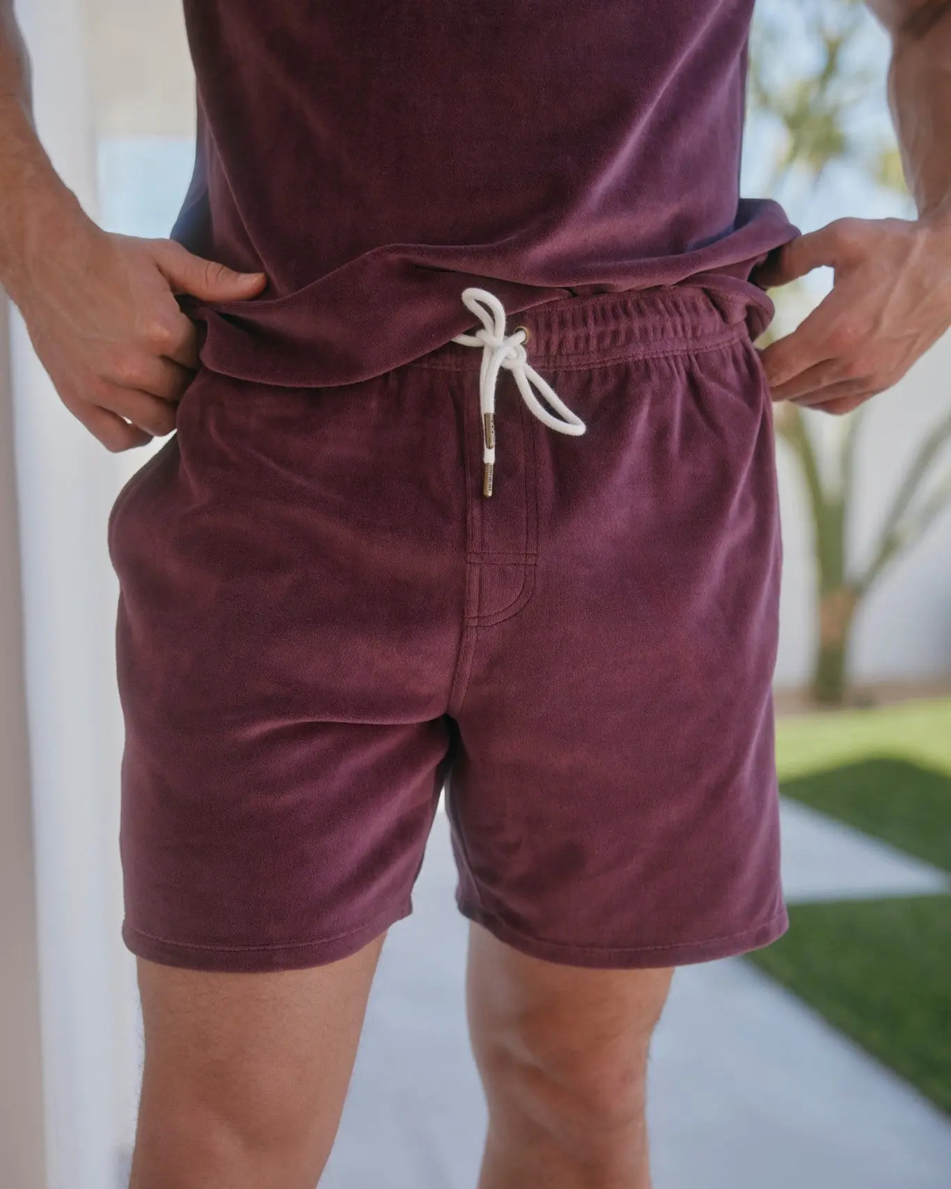 The Rio Velour Shorts - Bordeaux