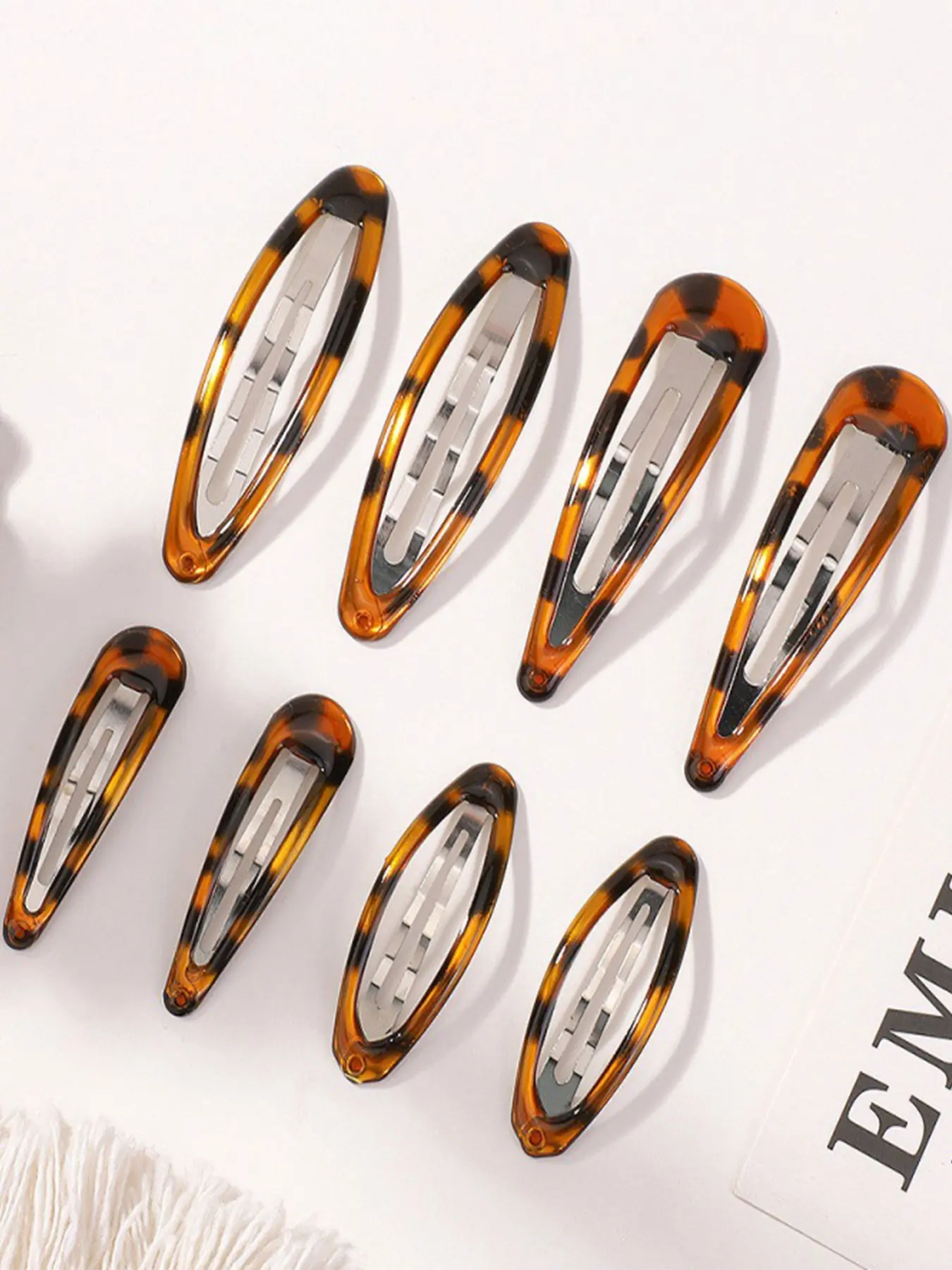 8pcs Leopard Print Oil-Drop Vintage Amber Bb Clips for Women, Side Bangs Fashion Hair Accessories, Simple Versatile Hair Decorations Leopard Pattern