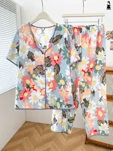 Plus Size Women's Pajamas Set, Short Sleeve Top and Long Pants, Full Body Floral Print, Comfortable Homewear, Loungewear, Ideal for Relaxing at Home