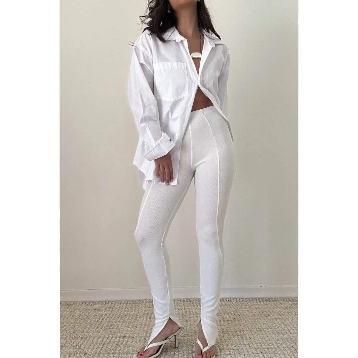 Ribbed Slit Hem Leggings