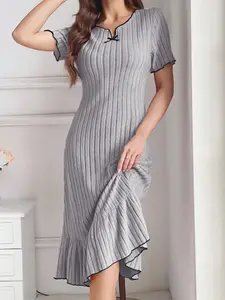 Women's Plain Elegant Fleece Pile Comfortable Round Neck Soft Skin-Friendly Short Sleeve Nightdress, Casual Basic Sleepwear