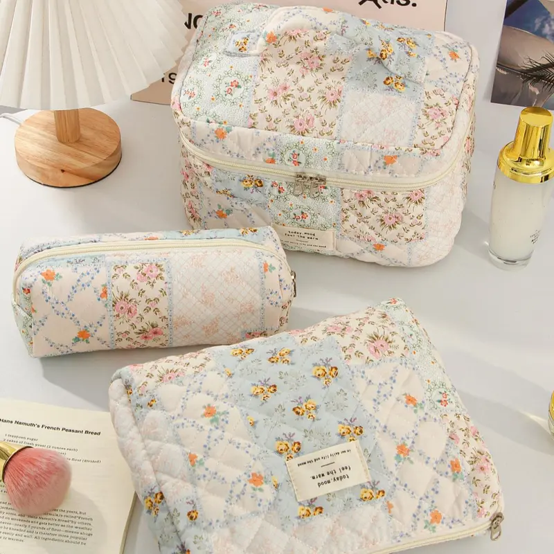Floral Pattern Makeup Bag Set, Large Capacity Cosmetic Storage Bag with Handle, Portable Outdoor Travel Toiletry Bag, Fashionable Travel Daily Makeup Bag, Travel Cosmetic Bags, Travel Essentials, Makeup Pouch