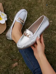 2026 New Rhinestone Chain Loafer Shoes, Metal Feel Slip-On Round Toe Flat Shoes, Daily Office Shopping Versatile Women's Shoes