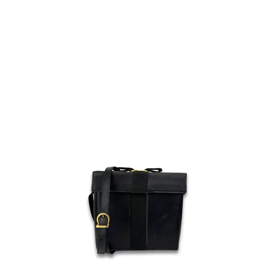 Pre-owned SALVATORE FERRAGAMO Calfskin Crossbody Bags Ferragamo Vara Bow Box Bag