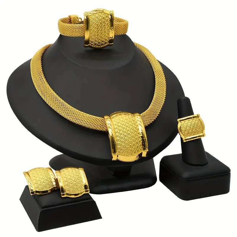 4pcs Gold Plated Jewelry Set Extravagant Necklace Bracelet Earrings Ring Eid Party Gift Bridal Comfort Sophisticated Luxury Stylish Engagement Sparkling For Fit Glamorous Anniversary Couple Adjustable Bohemian
