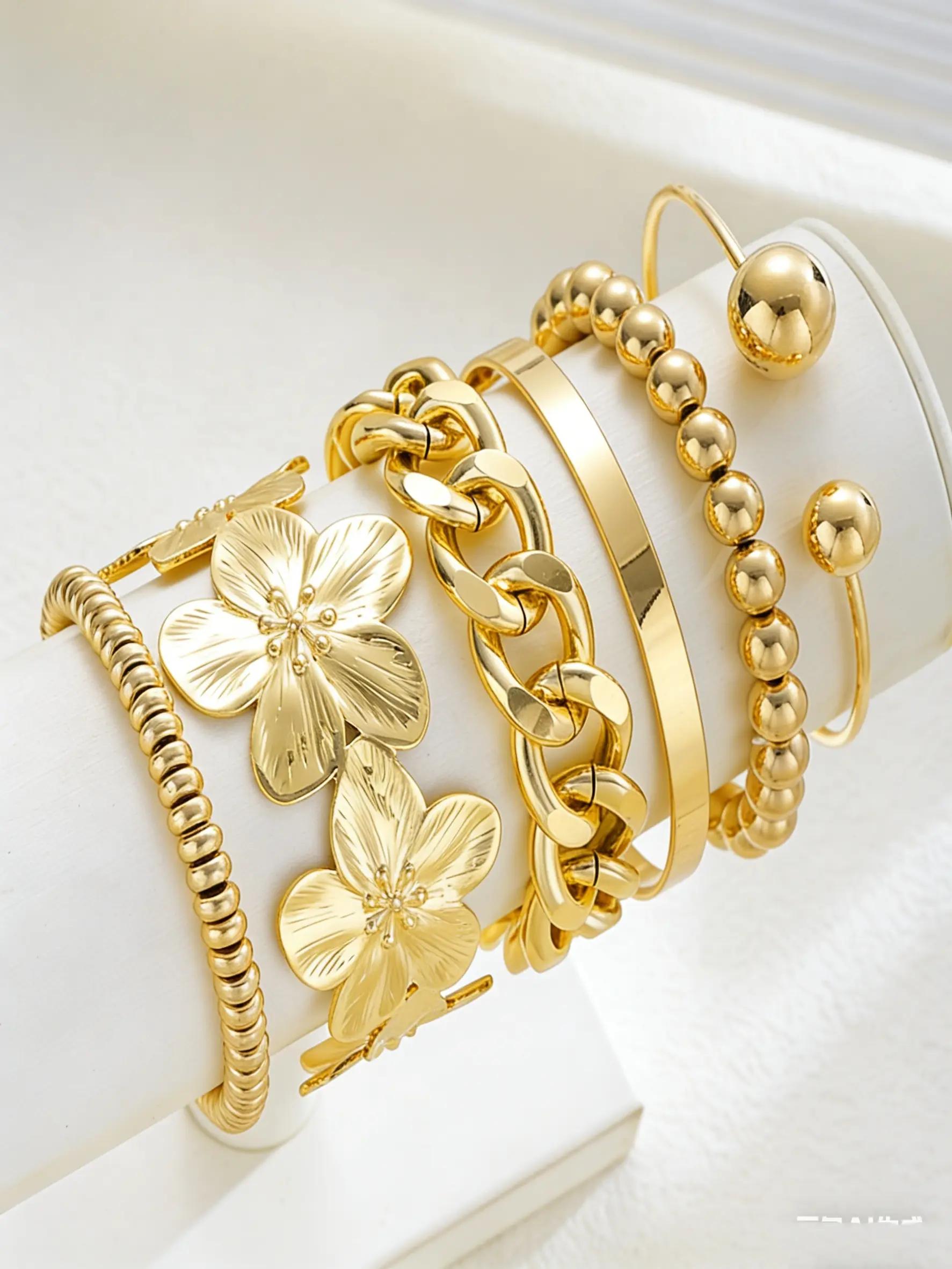 6-piece vintage stackable bracelet set, Bangles bracelets set, floral design metal wide bracelet set, women's fashion beaded open bracelet for daily jewelry, suitable for beach parties, dating gifts