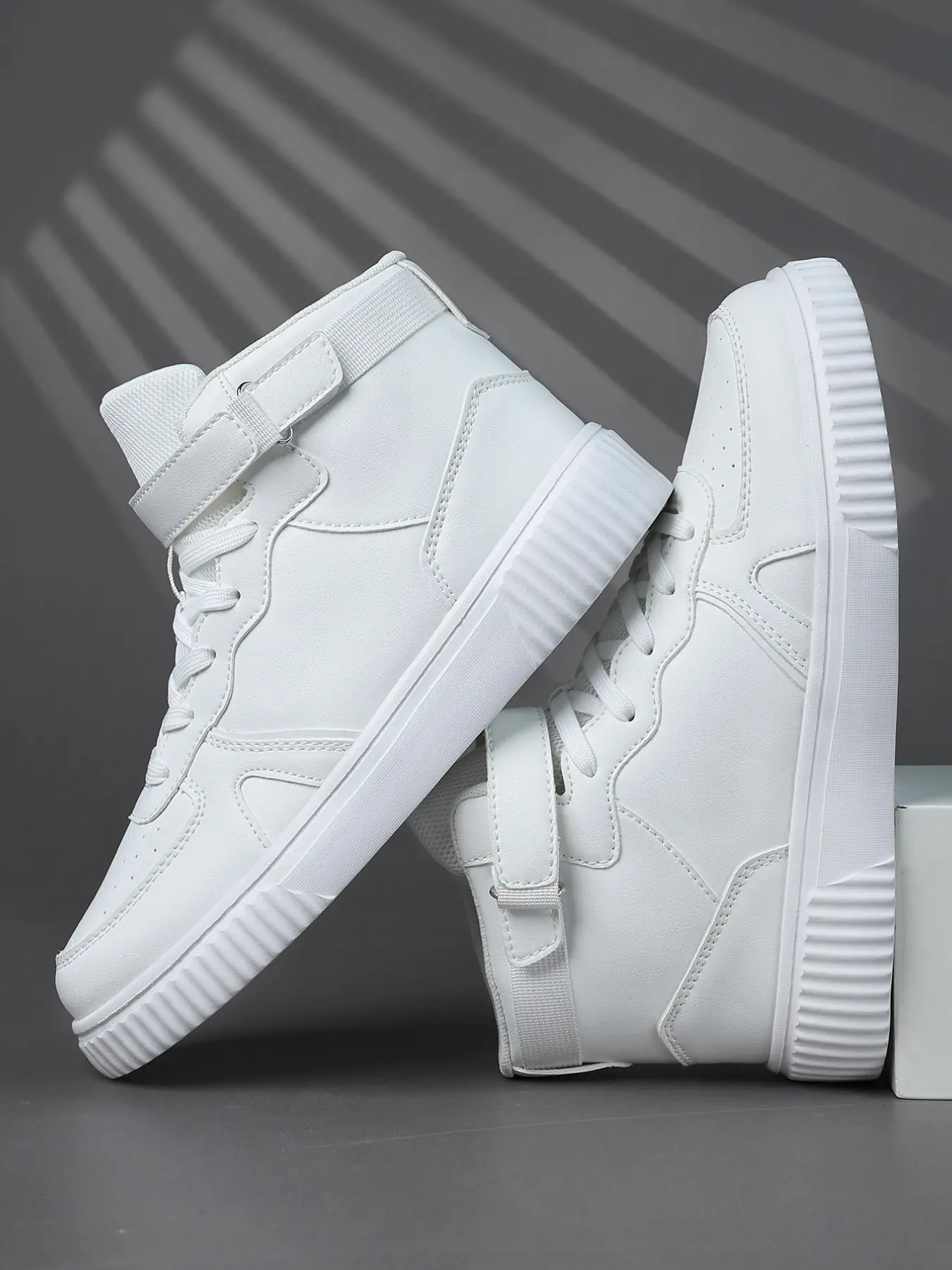 Men's High-Top Sneakers, Footwear Sneakers, Sports Shoes, PU Leather, Durable and Comfortable, Casual Style, All Seasons, Above Ankle, Eva Sole, Colorblock Sneakers